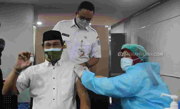 Vaksin Tokoh Agama DKI, Anies: Mereka Harus Jaga Umat
