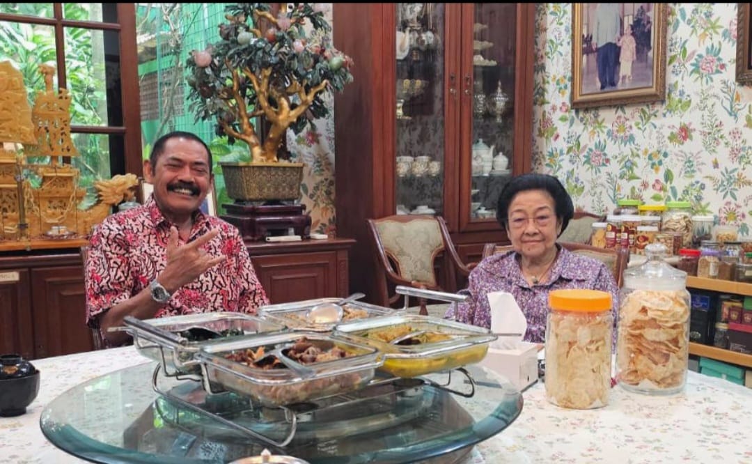 Jokowi Tegaskan Selalu Anggap Ketua PDIP Solo FX Rudy Bestie