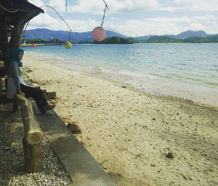  Pantai Poto Batu. (Foto: instagram.com/febi_hapsari)