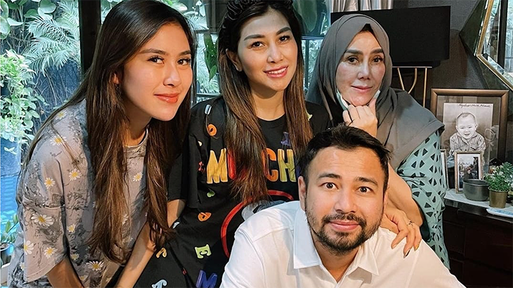 Selalu Kangen Ngumpul, Kunci Kekompakan Kakak-Beradik Raffi Ahmad