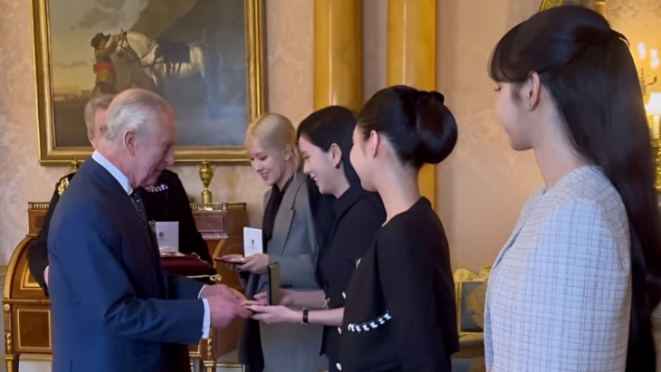 Suarakan Isu Perubahan Iklim, BLACKPINK Terima Gelar MBE dari Raja Charles III