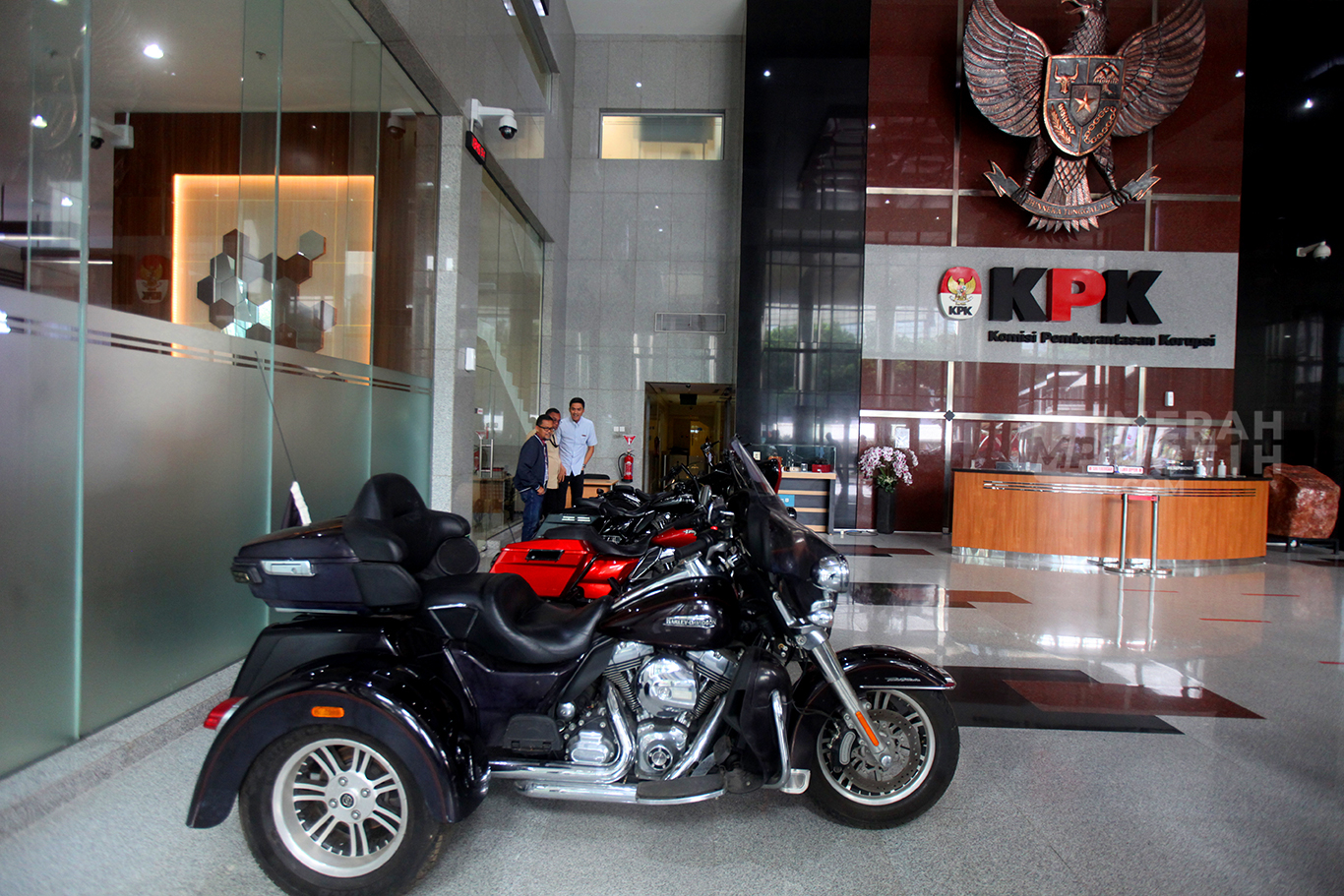 KPK Pamerkan Jeep Wrangler Rubicon dan Harley Davidson Sitaan Kasus Korupsi