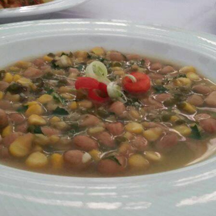 Jagung catemak biasanya dicampur dengan ubi. (Foto: Facebook/Alifia)