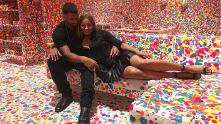 Pemain American Football Ini Menutup Museum Sehari Untuk Sang Istri