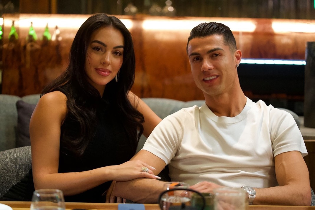 Bukan Sekadar Mewah, ini Makna Cincin Tunangan Cristiano Ronaldo dan Georgina Rodriguez