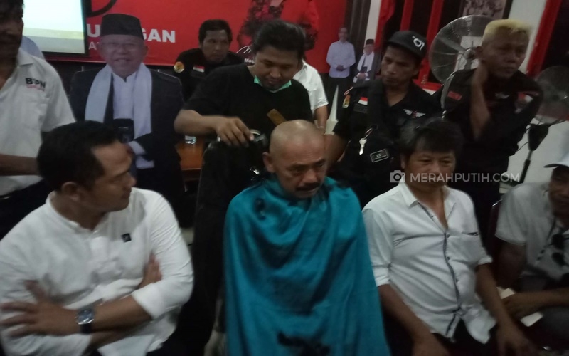  Jokowi-Ma'ruf Amin Menang, Wali Kota Solo Cukur Gundul