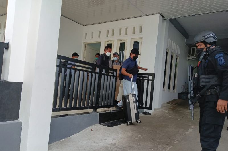 Geledah Dua Lokasi, KPK Amankan Barbuk Kasus Dugaan Suap Walkot Ambon