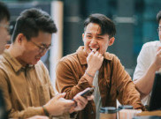 6 Gaya Sahabatan Orang Dewasa