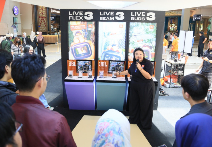 Lebih dari Mendengarkan, JBL Indonesia Gelar Pameran 'First Doesn't Follow'