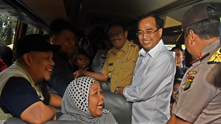 Menhub: Bus Tanpa Stiker Biru Dilarang Beroperasi 