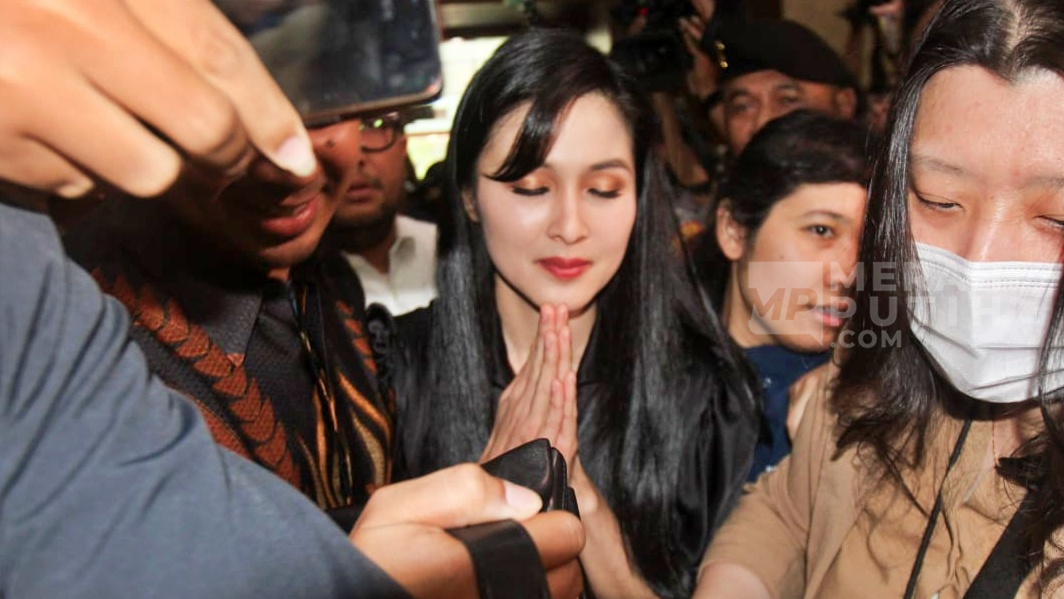 Kecewa Semua Harta Disita Jaksa, Sandra Dewi: Itu Hasil Kerja Keras Saya Semua!