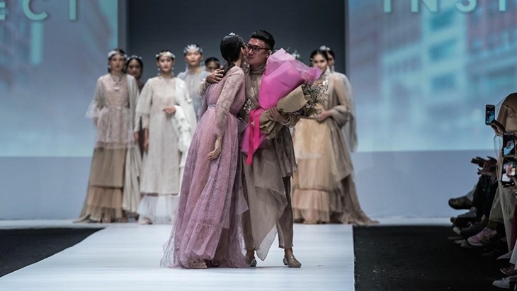 Barli Asmara akan 'Hadir' di Panggung Jakarta Fashion Week 2021