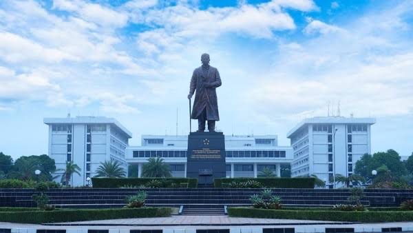Letjen Kunto Dimutasi dari Jabatan Pangkogabwilhan Tak Lama Pasca Ayahnya Dikaitakan dengan Pencopotan Gibran