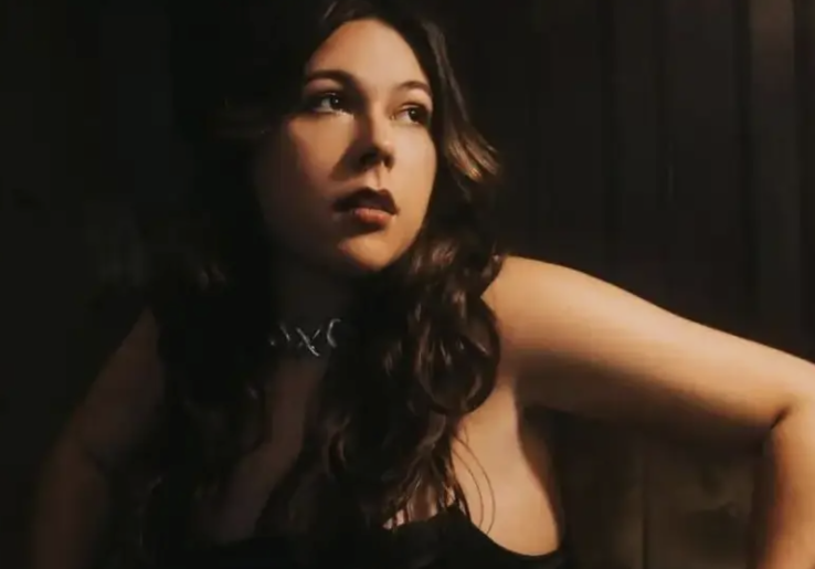 “Sailor Song” Gigi Perez Terasa Dekat dengan Pendengar yang Memendam Rasa Cinta, Simak Liriknya