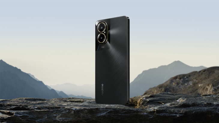realme C67 Tahan Cipratan Air dan Debu
