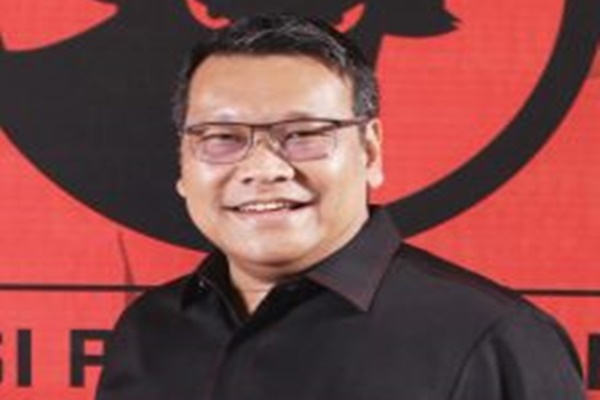 Politisi PDI Perjuangan Eriko Sotarduga