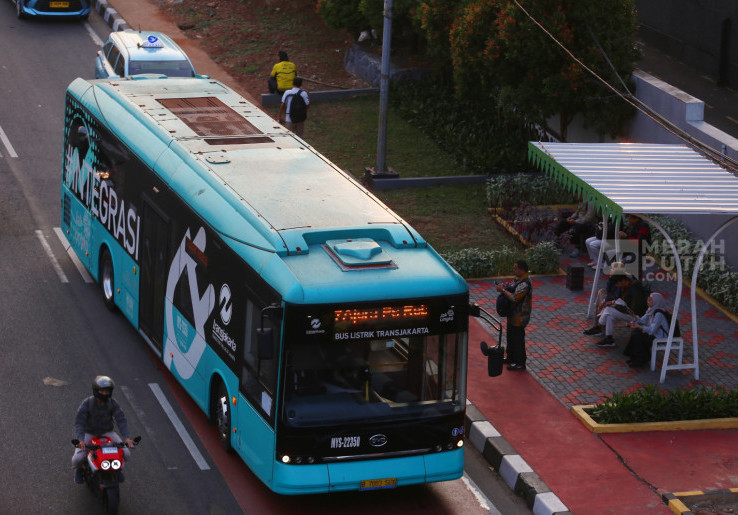 Pemprov DKI Masih Kaji Rencana Kenaikan Tarif Transjakarta