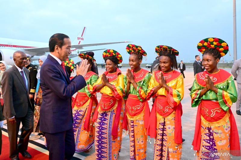 Setelah dari Kenya dan Tanzania, Jokowi Disambut Hangat di Mozambik