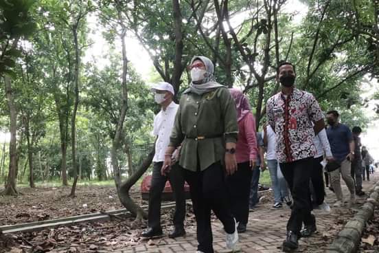 Jadi Tempat Pacaran dan Mabuk, Hutan Kota Indramayu Bakal Ditutup