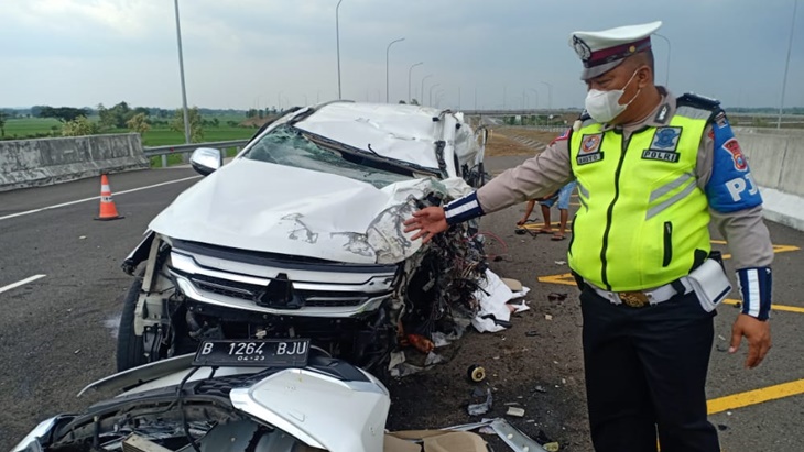 Diduga Sopir Mengantuk, Begini Kronologi dan Kondisi Mobil Vanessa Angel