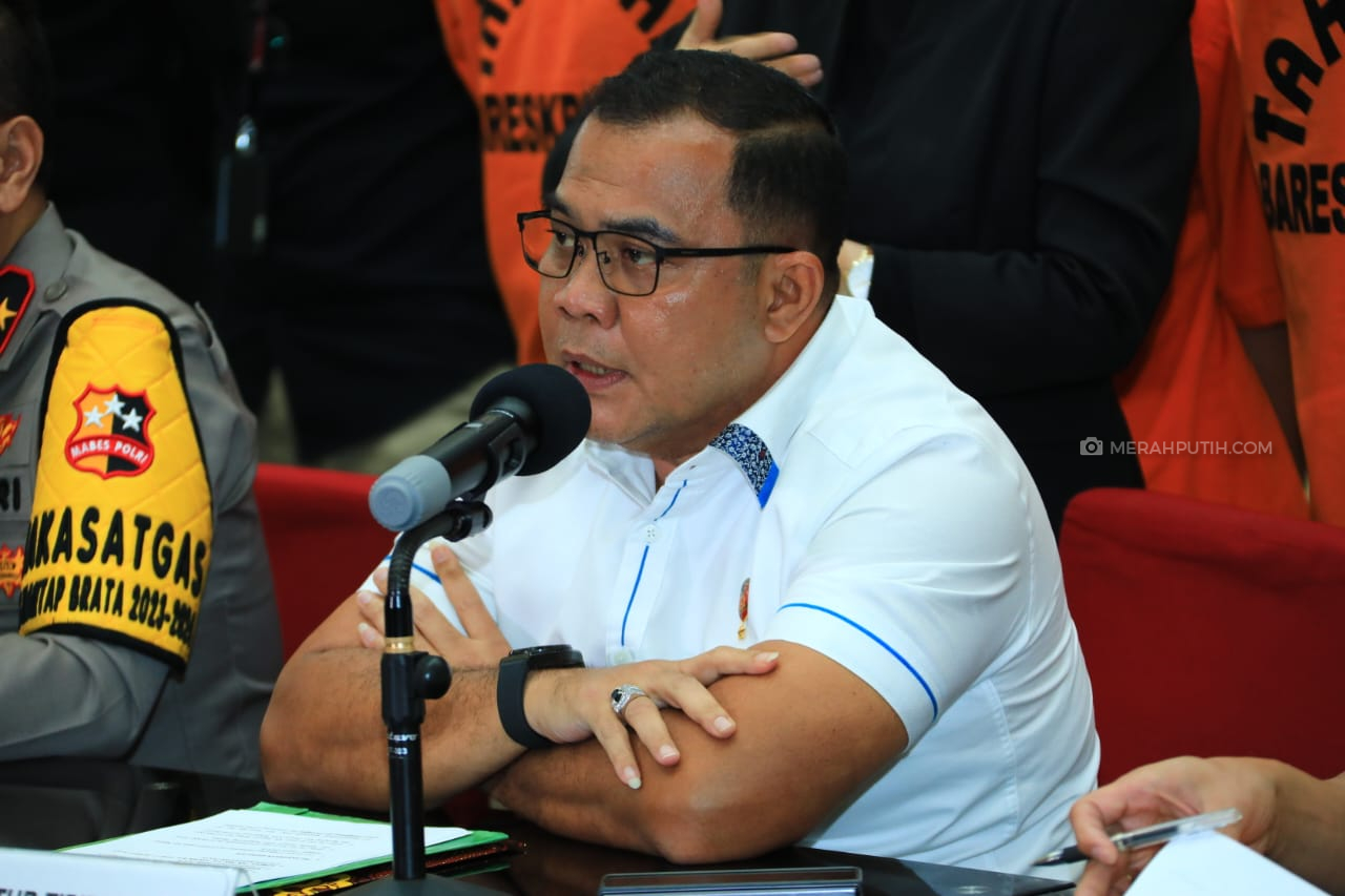 Bareskrim Sebut SPBU Curang Campur Zat Pewarna ke Pertalite