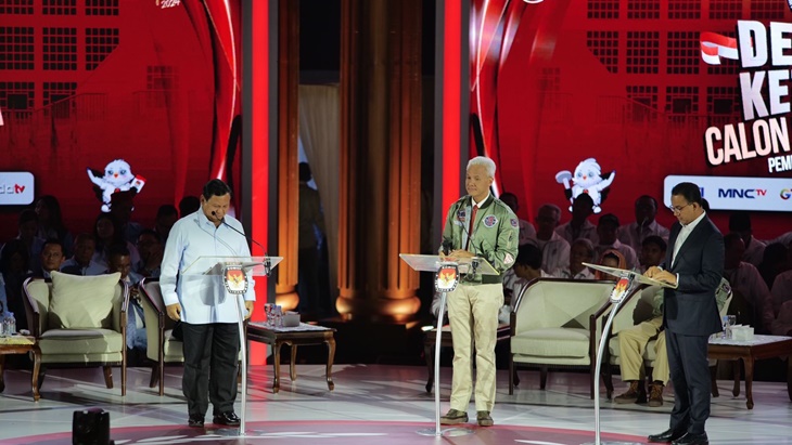 Hasto Sebut Data Prabowo Soal Alutsista Bekas Keliru