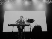 Tampil Pertama Kali di Singapura, Mikha Angelo Lakukan Live Looping