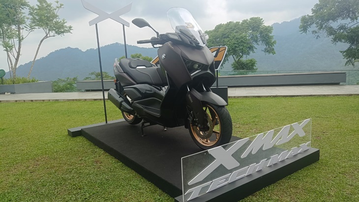 Yamaha Perkenalkan XMAX 250 Tech Max 