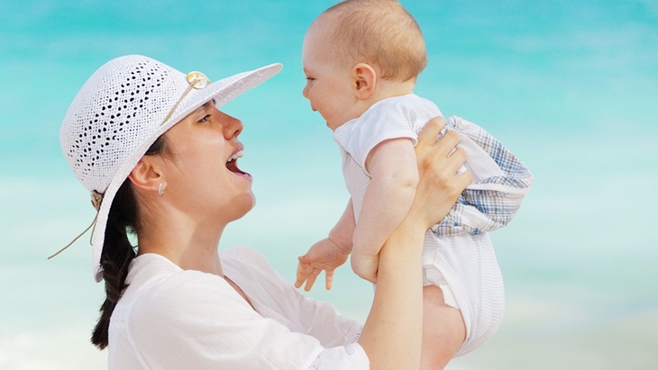 Ibu dan bayi. (Foto: Pixabay/PublicDomainPictures)