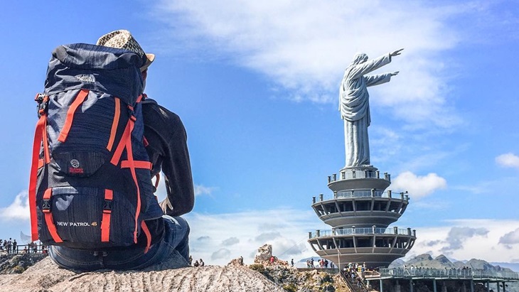 Patung Tuhan Yesus Memberkati. (Instagram/@dbackpacker_)
