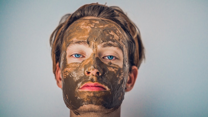 Jangan Salah Pakai, Tanda Wajah Cocok dengan Pemakaian Masker Wajah