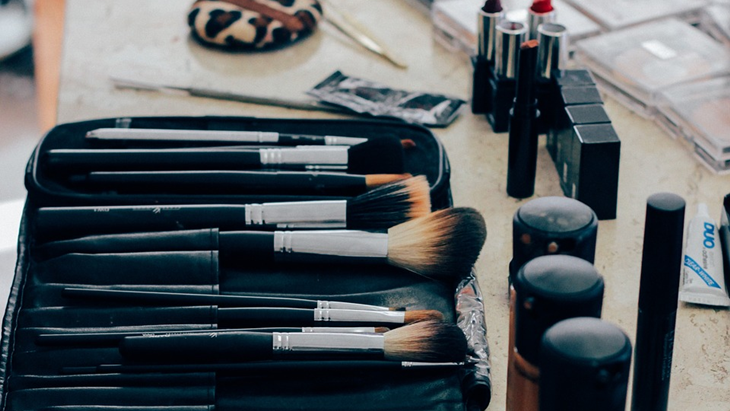 Alat-alat make-up. (Pixabay/ Free-Photos)