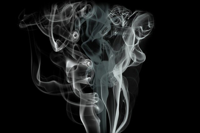 Kurangi merokok sejak dini. (Foto pixabay/ArtTower)