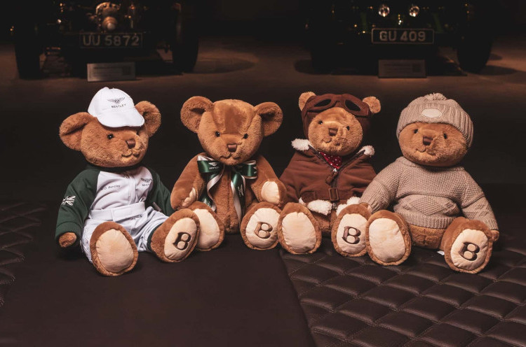 Jelang Natal, Bentley Ciptakan Boneka Beruang