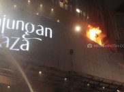 Tunjungan Plaza Surabaya Terbakar