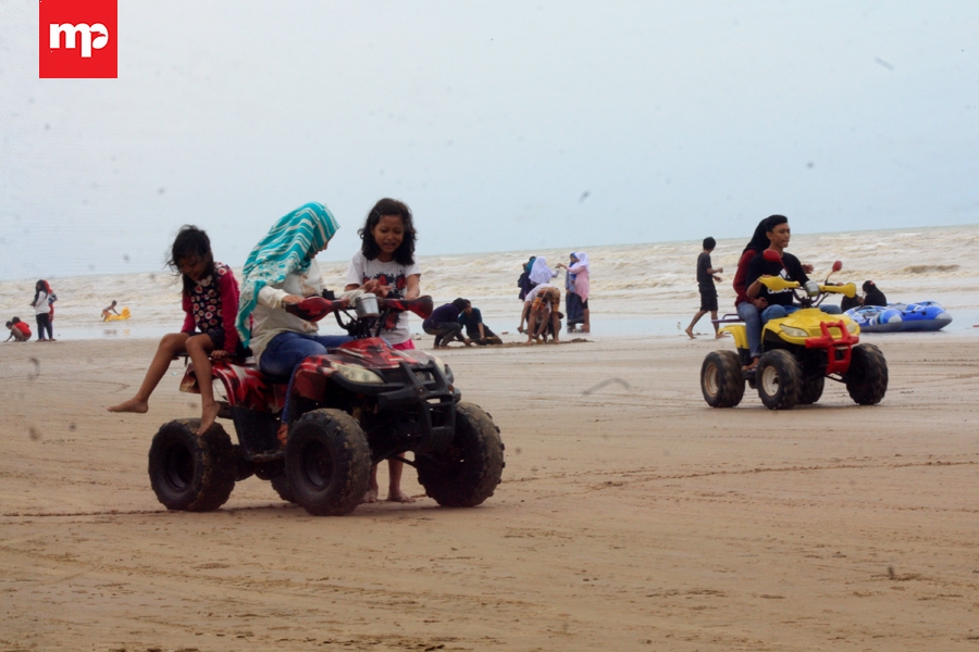 Pantai Caruban, Destinasi Wisata Bahari Paling Favorit di Lasem