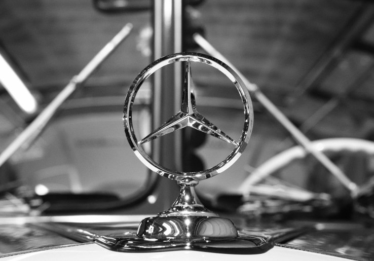 BYD Datang Menyerbu, Mercedes-Benz Menyesal Tinggalkan Takhta Raja Taksi Jerman