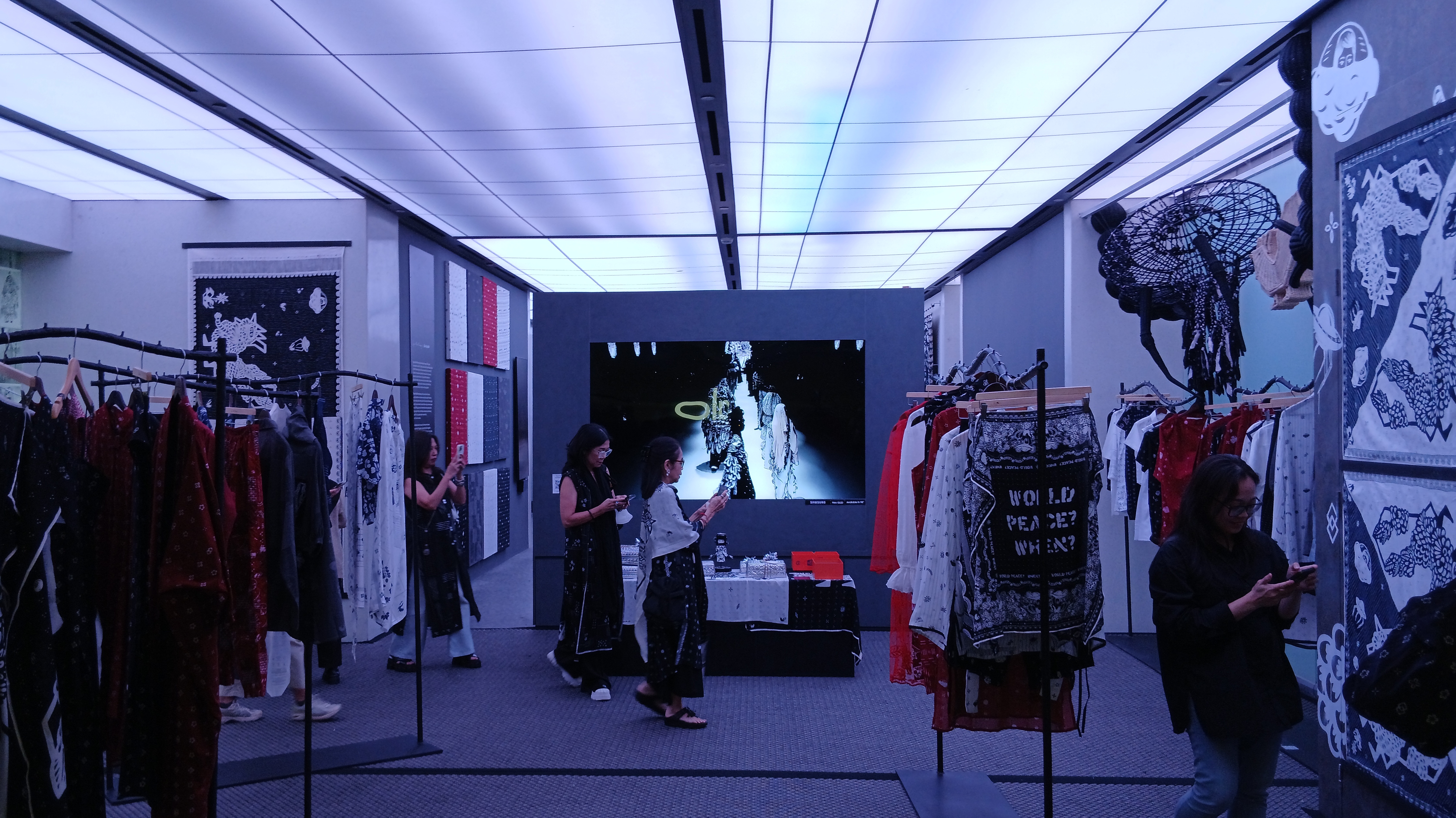 Pameran Mode Sejauh Mata Memandang x Eko Nugroho Segera Digelar: Pertemukan Fashion, Estetika Interior, hingga Keindahan Karya Seni