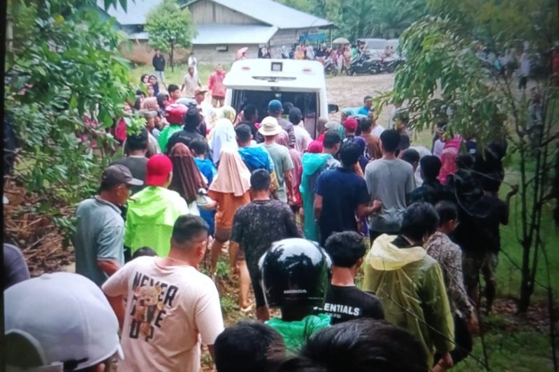 Bocah Tewas Tertimbun Longsor di Pasaman Barat Sumbar, Alat Berat Diterjunkan