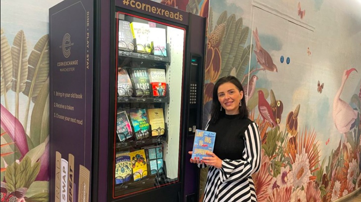Sensasi Menukar Buku Bekas Lewat Vending Machine di Manchester