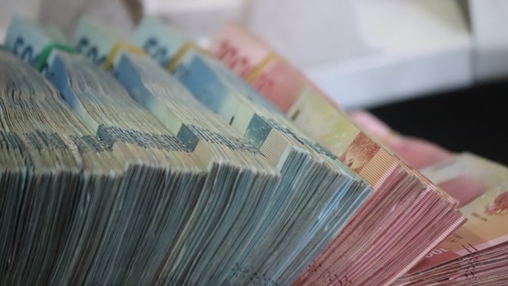 Uang Tunai Bisa Menularkan COVID-19?