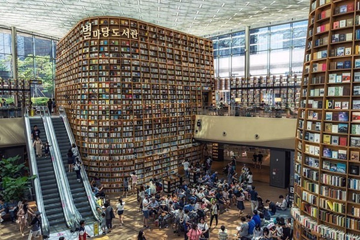 Starfield Library. (Foto: instagram.com/sir_lovelat)