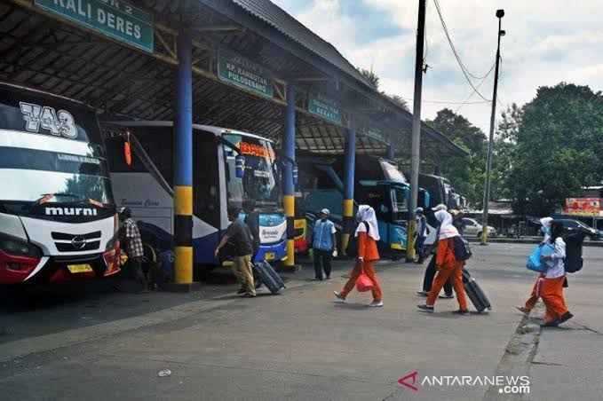 Larangan Mudik untuk Cegah Lonjakan Kasus COVID-19