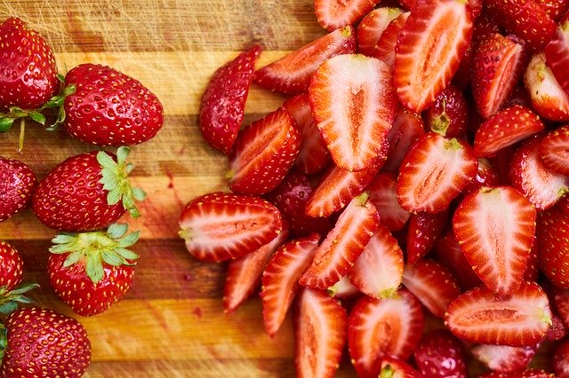Strawberry kaya akan antioksidan. (Foto: Pixabay/Engin_Akyurt)