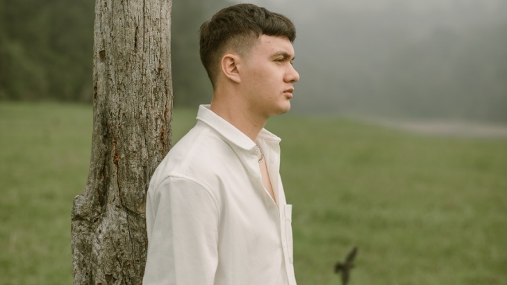 Nyoman Paul Rilis Debut Single 'Bernafaslah Sejenak'
