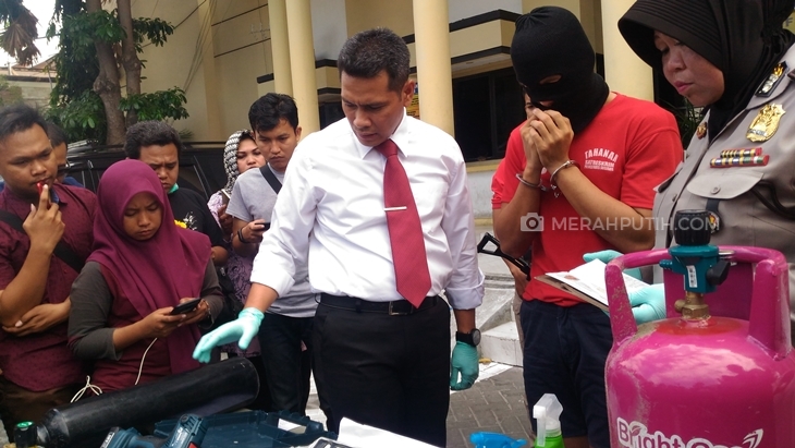Hendak Ledakkan ATM, Warga Domisili Singapura Diamankan Polisi