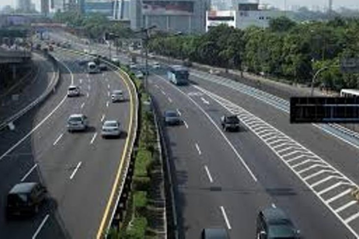 Tol Dalam Kota Gratis Sampai Jam 12 Siang Ini
