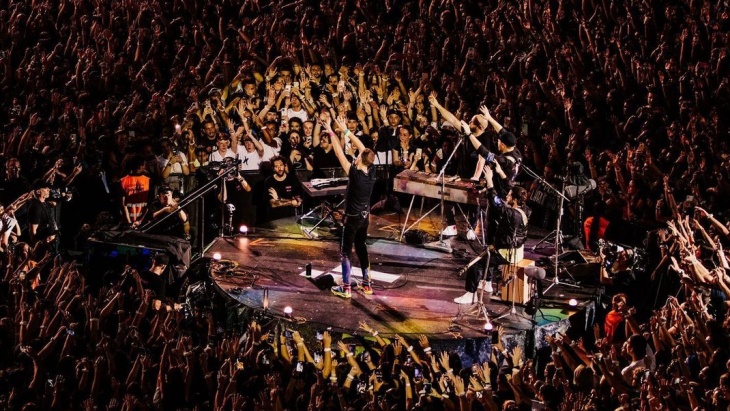 Tips Ampuh Ticket War Konser Coldplay