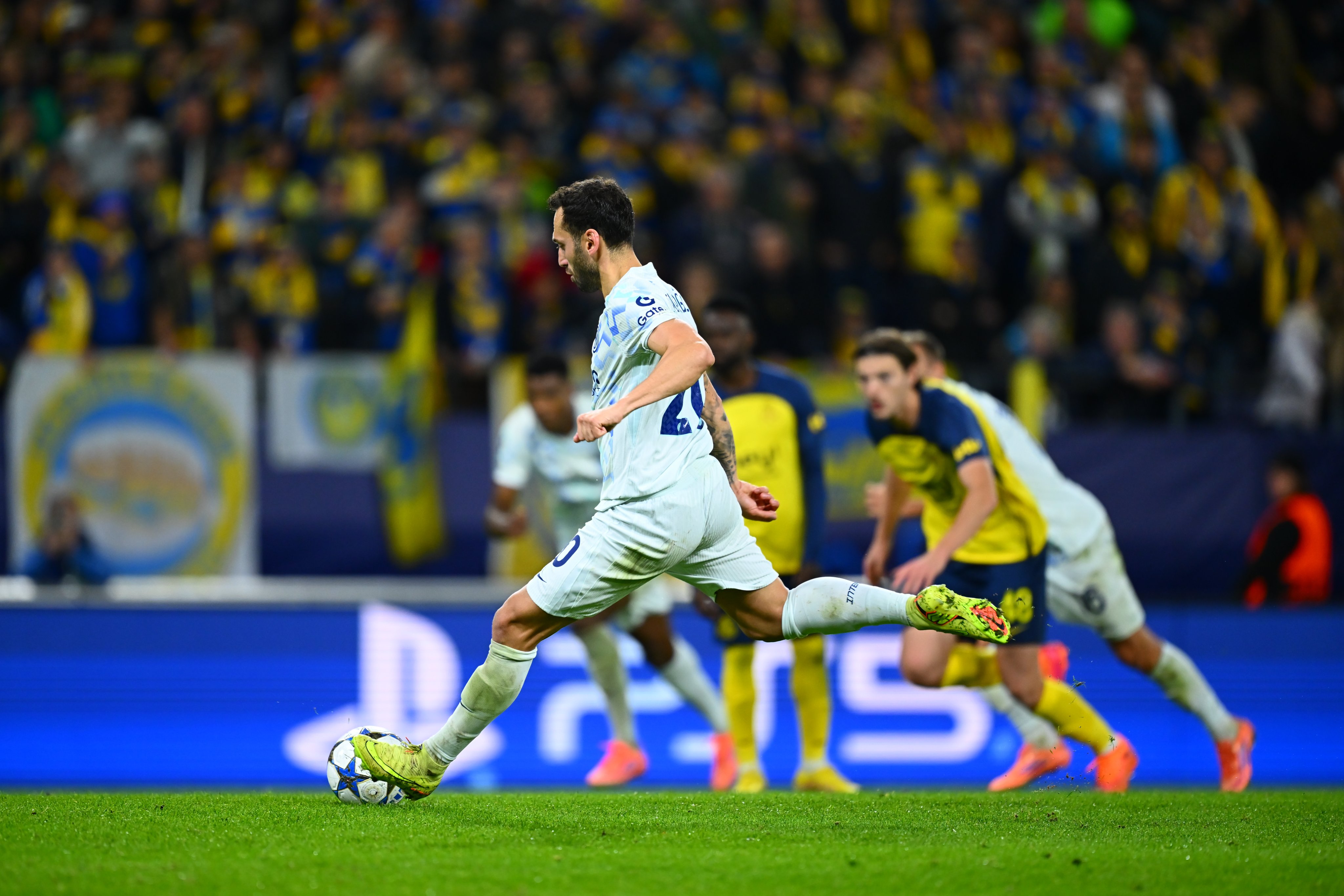 Hasil Liga Champions: Inter Menang 4-0 di Matchday 3, Man City Gebuk Villarreal 2-0