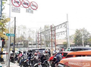 Petugas yang Biarkan Truk Tanah Lewati Bekasi Bakal Kena Sanksi